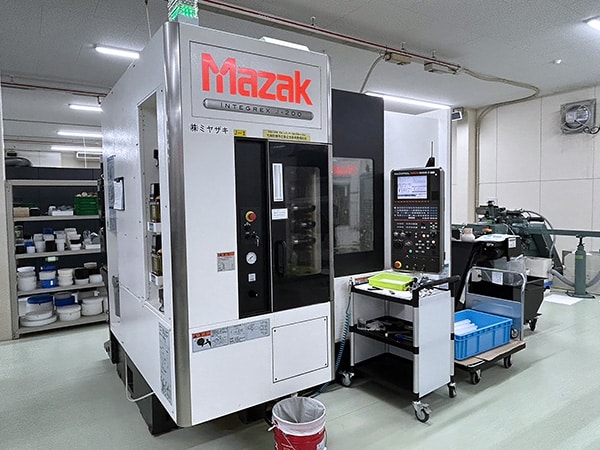 MAZAK INTEGREX J200 5-Axis Plus Machining Center 